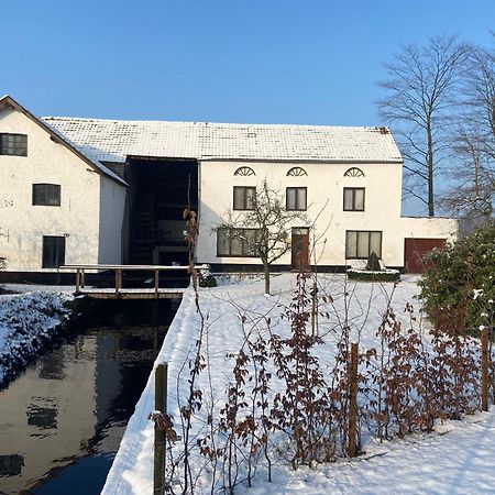 Vakantiewoning Wurfeldermolen Maaseik Bagian luar foto